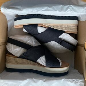 TOMS Diana Crossover Sandal - Black Canvas. Like new…worn once